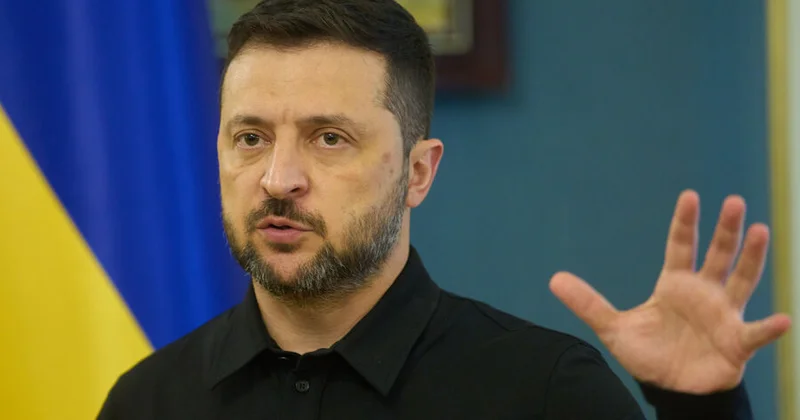 Zelenski Aİ dən Ukraynanın üzvlüklə bağlı danışıqlara başlamasını tələb edib
