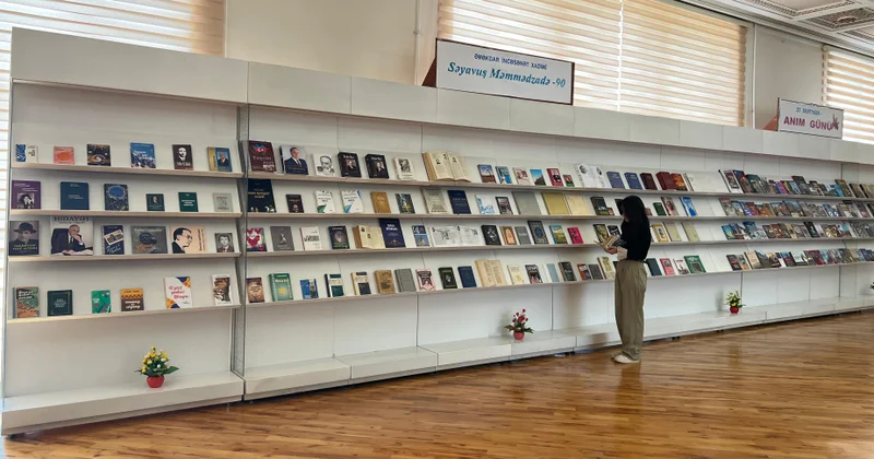 Milli Kitabxanada “Əməkdar incəsənət xadimi Səyavuş Məmmədzadə 90” adlı ənənəvi kitab sərgisi açılıb