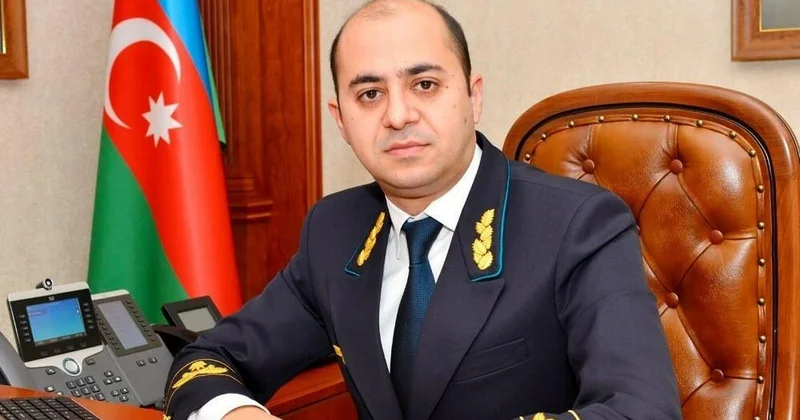 Vüsal Aslanov rəisi işdən çıxardı