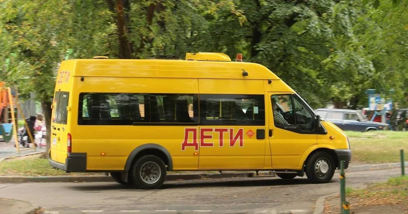 Во сколько бакинским родителям обойдутся школьные автобусы Minval Politika