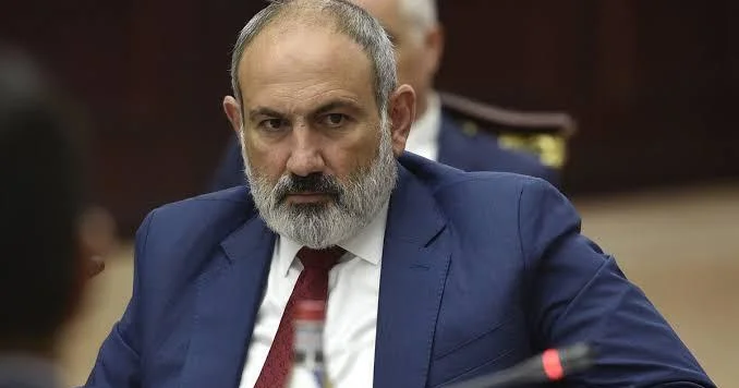 Parlamentari: Paşinyanın açıqlamaları sülhə ziyan vurur