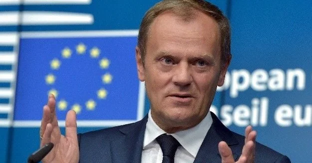 Tusk: Orban bu sözü deyəndə onu sevirəm Video