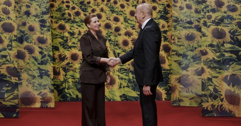 İlham Əliyev Kopenhagendə Zirvə toplantısının açılışında YENİLƏNİB (FOTO)