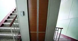 Liftdə köməksiz qalan şəxslər xilas edildi