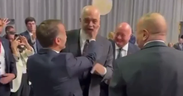 Makron Albaniyanın baş nazirinin zarafatına belə cavab verdi VİDEO