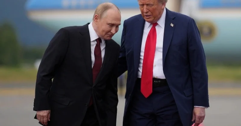 Путин о добрых отношениях с Макроном и комфортном собеседнике Трампе