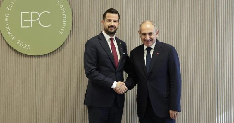 Paşinyanla görüşdə Azərbaycanla sülh sazişindən danışdı