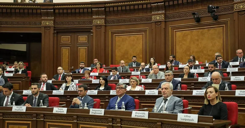 Парламент Армении выступит с заявлением о мире между Баку и Ереваном