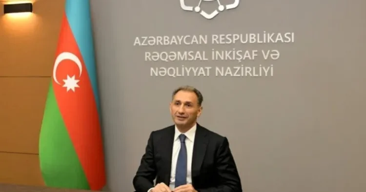 Dünyada nazirliklər siyasətlə məşğul olur, bizdə isə təsərrüfatla məşğuldurlar İqtisadçı