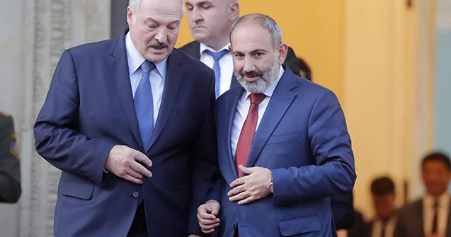 Lukaşenko Paşinyana: “Tələsmə, gör məhsullarını alacaqlar?”