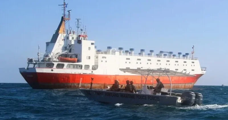 Somali sahillərində Pakistanın 4 dənizçisi piratlardan xilas edilib