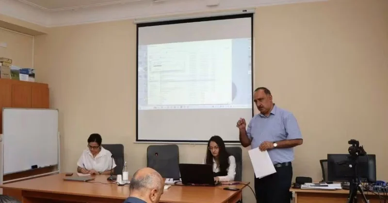 “Tədqiqatlarda süni intellektin tətbiqi” mövzusunda təlim