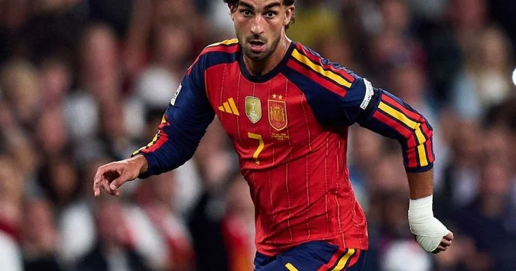 PSJ nin hücumçusu İspaniya millisində zədələndi