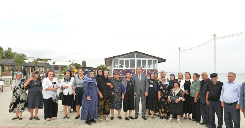 Ahıllar böyük həyat təcrübəsinə malikdirlər FOTO