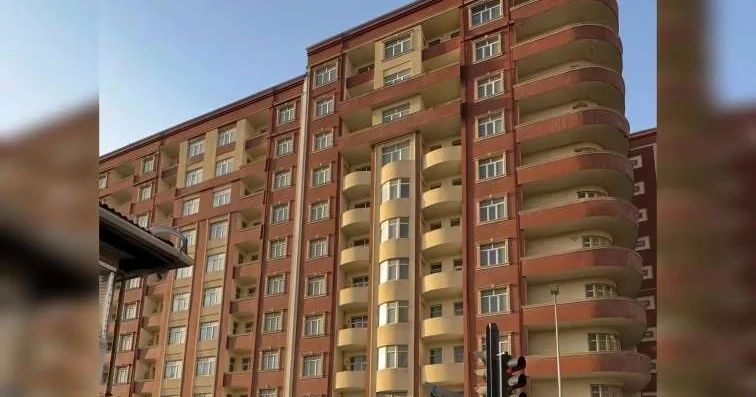 “Binada problem varsa, market niyə işləyir?” Əhmədlidəki bina ilə bağlı açıqlama