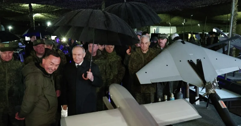 Путину показали атакующие Украину Герани