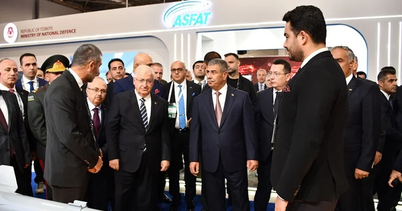 Министры обороны Азербайджан и Турция на ADEX 2026