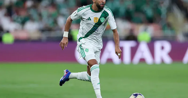 Riyad Mahrez Qətər klubuna keçməyə yaxındı