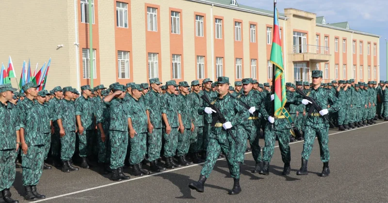 Sərhədçi əsgərlər Silahlı Qüvvələrin ehtiyatına buraxılıblar