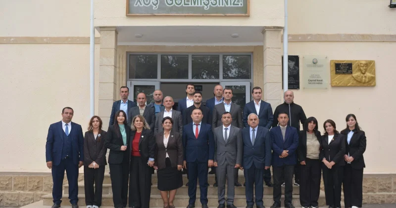 Xalqın həyatına ziya bəxş edənlər... ŞƏRH