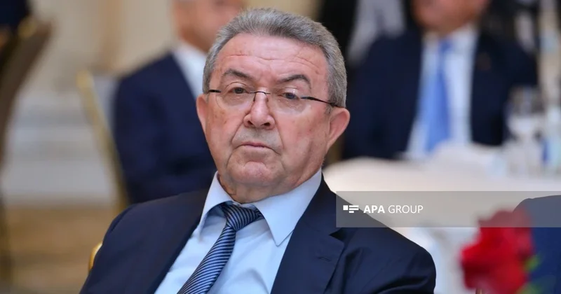 Ильхам Алиев наградил Мисира Марданова орденом Шараф
