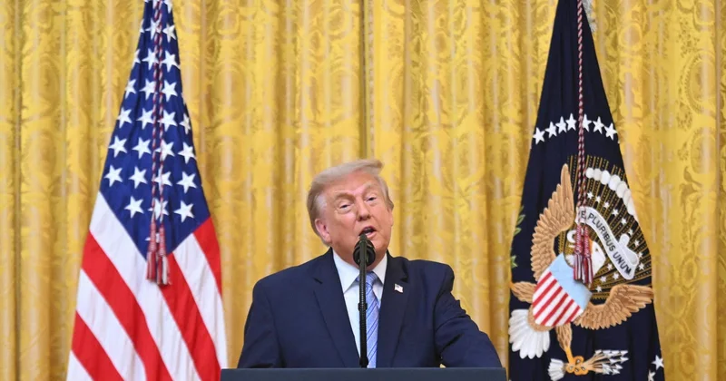 Məhkəmə Donald Trampın məhkəmə tərəfindən təyin edilmiş federal prokurorları vəzifədən azad etməsini qadağan edib