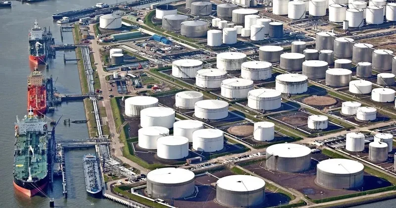 Франция предложила ЕС открыть нефтяные резервы