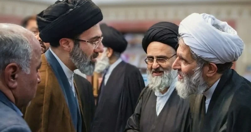 Nikzad: Xamenei möcüzə sayəsində xilas oldu