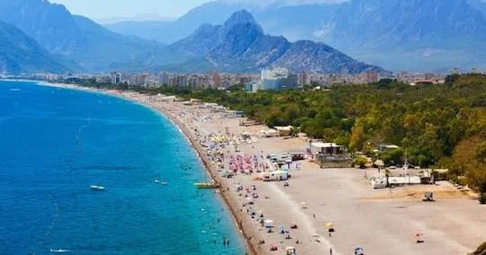 Deputat Antalyaya gedir