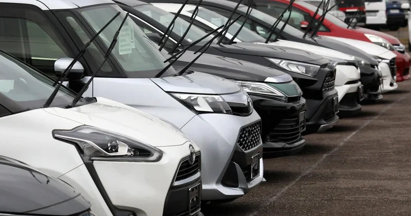 Бензиновые автомобили впервые потеряли половину мирового авторынка