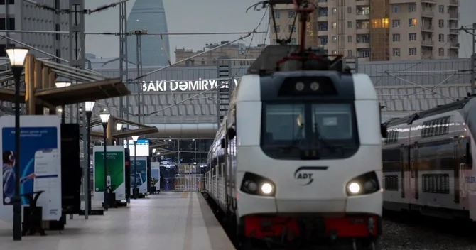 Bakı Tbilisi qatarında minimum xidmət və daha ucuz biletlər olacaq?