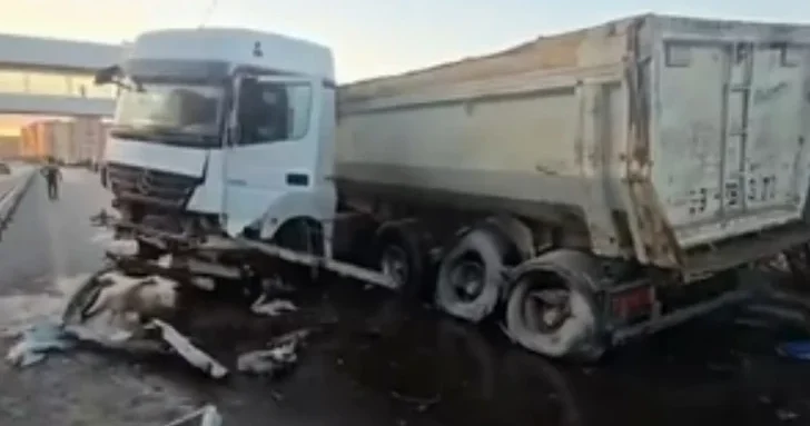 Разлив мазута после столкновения: инцидент на трассе Баку Сумгайыт