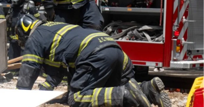 Mağazada yanğın 22 nəfər öldü