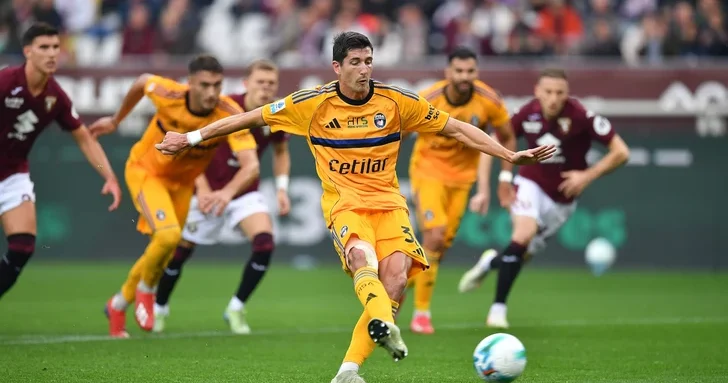 Торино сыграл вничью с Пизой