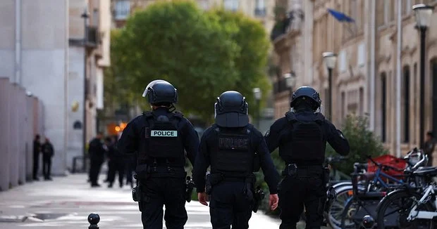 Fransada növbəti qarət: 7 dəqiqəyə 12 milyonluq soyğun etdilər