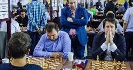 Kişi şahmat millimiz gerilədi, qadınlar isə mövqeyini qorudu