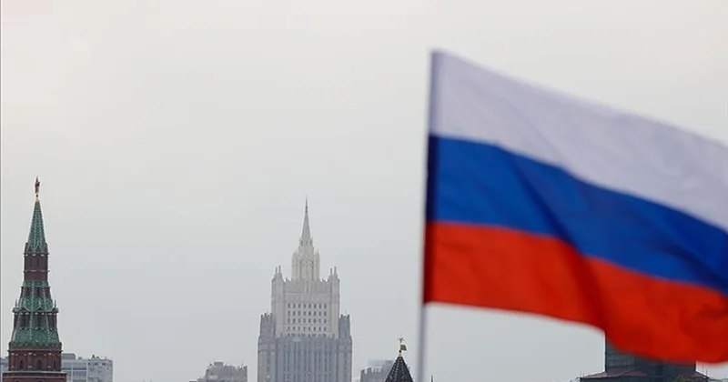 Ruslar öz əsgərlərinin məzarlarını yerlə yeksan edirlər VİDEO