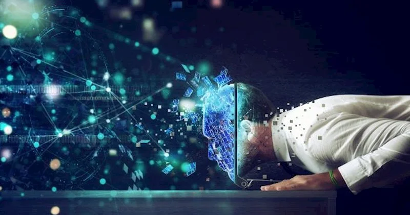 Gələcəyimiz internet: Ümid və qorxu vədləri