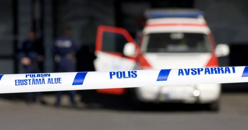 В Финляндии взорвался припаркованный возле отеля фургон, погибли два человека