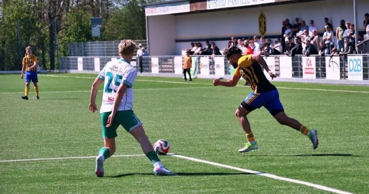 İsveçdə oynayan azərbaycanlı: Azərbaycanın 2 klubundan təklif almışam