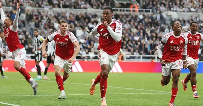 Premyer Liqanın bütün zamanlar üçün ən sərrast futbolçusu Arsenal ı təriflədi