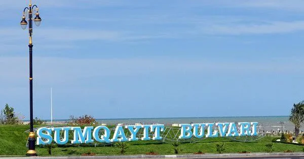 Sumqayıtda eşitmə və danışma qüsurlu uşaq tapıldı Foto