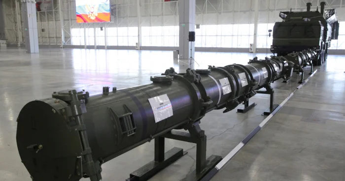 Uzaqmənzilli və qalmaqallı: Rusiya Ukraynanı məxfi raketlərlə vurur