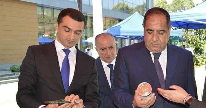 HƏBS EDİLƏN İCRA BAŞÇISINI DİBİROV ƏZƏZ EDƏCƏK Foto + DOSYE