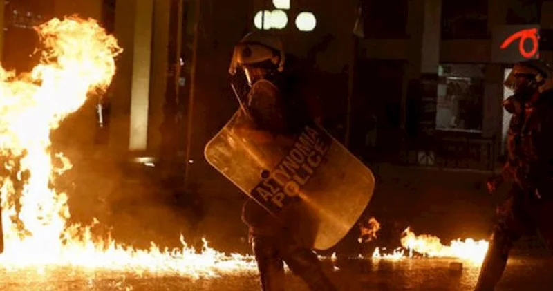 Türkiyənin Yunanıstandakı konsulluğu yaxınlığında iğtişaş 18 nəfər saxlanılıb