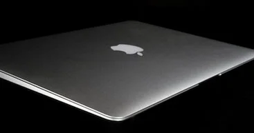 Из старого MacBook Air сделали мусорное ведро ФОТО