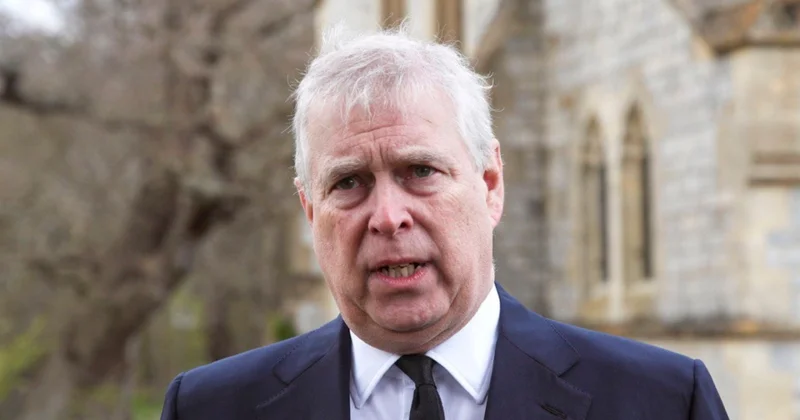 Son hərbi rütbəsi də əlindən alınır