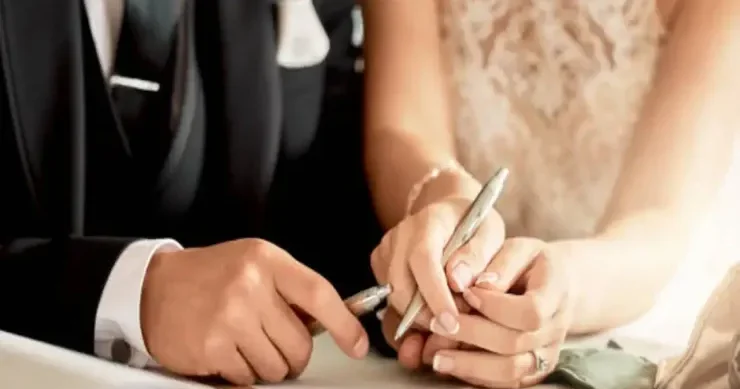 Evliliyinizi gücləndirəcək: toydan əvvəlki 10 səmimi söhbət mövzusu