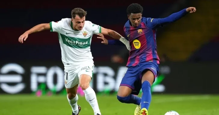 Барселона победила Эльче в Ла Лиге, Ямаль и Рашфорд забили