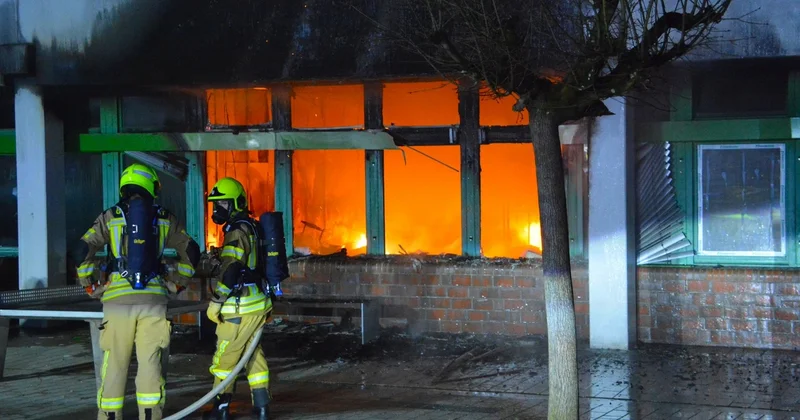 Almaniyada orta məktəbdə baş verən yanğın 1 milyon avroluq ziyan vurub